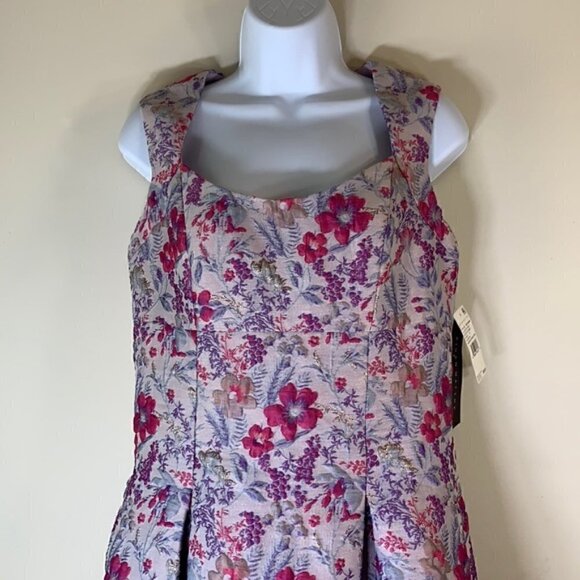 NWT. Aidan Mattox 6 Jacquard Open Back Flare Dress. - Picture 5 of 16
